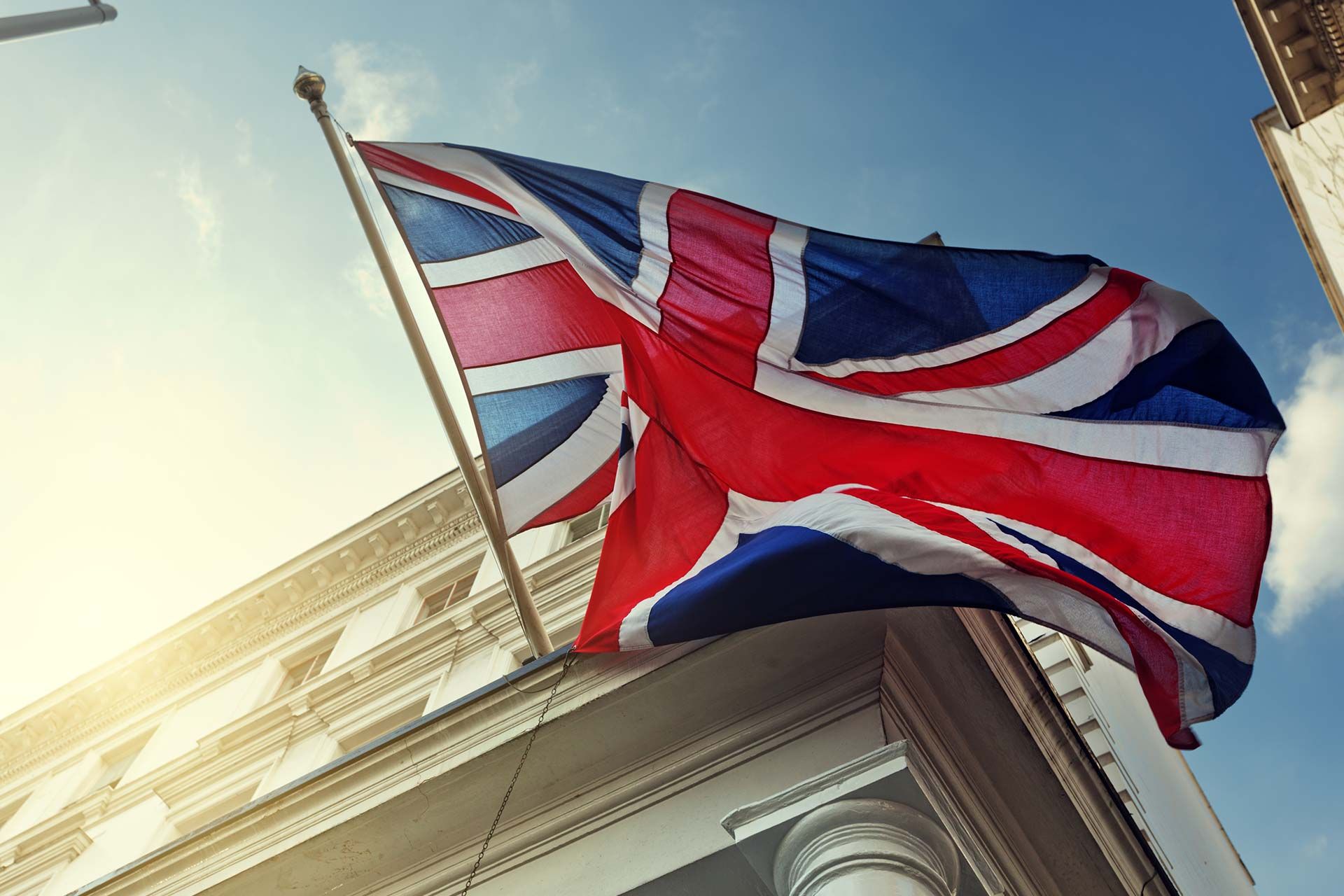 What steps are being taken to tackle economic crime in the UK?